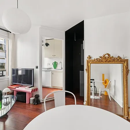 Apartment Eiffel Tower *