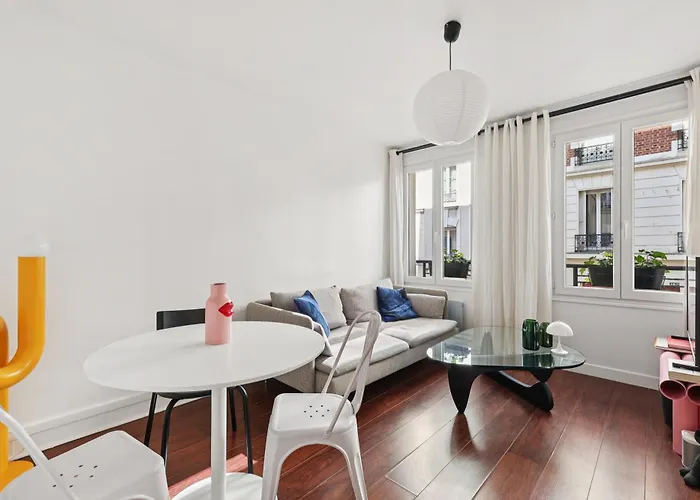 Eiffel Tower Apartment