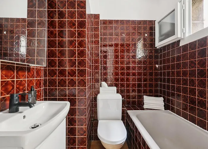 Eiffel Tower Apartment